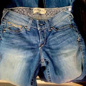 Size 27L Ariats, Worn once.